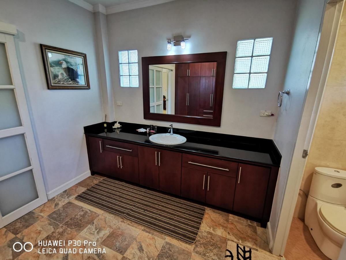 Vacation Garden Villa Таланг Экстерьер фото